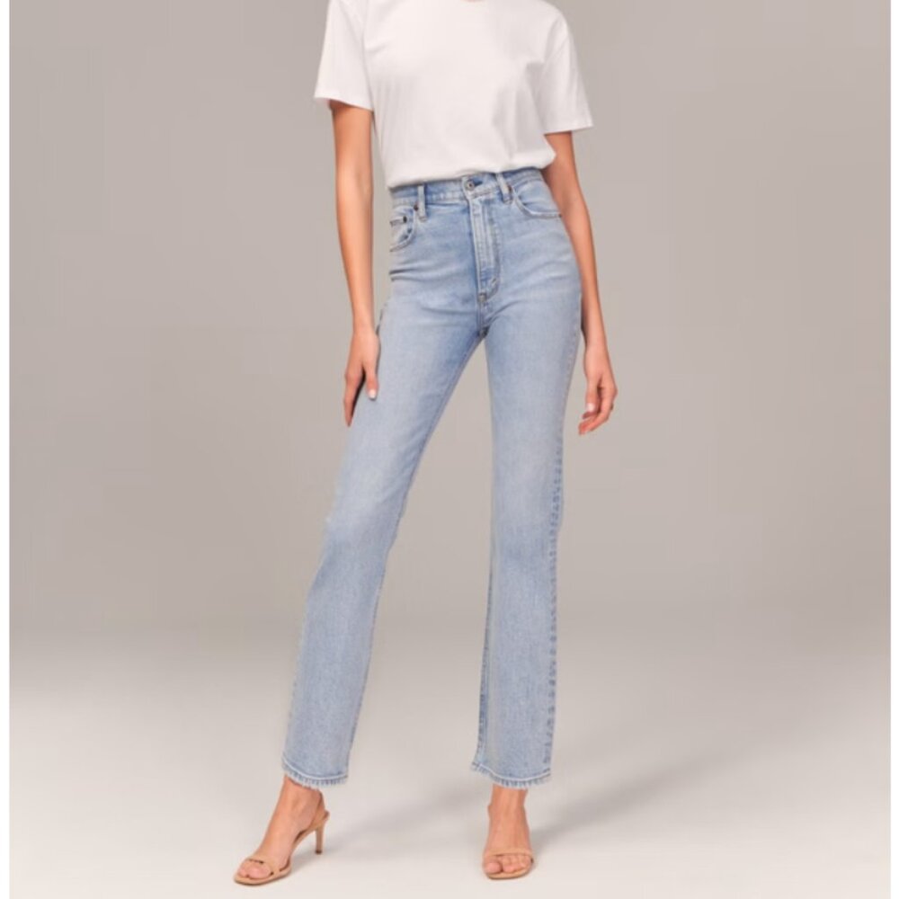 Abercrombie Ultra High Rise Ankle Straight Jean (Size 8)